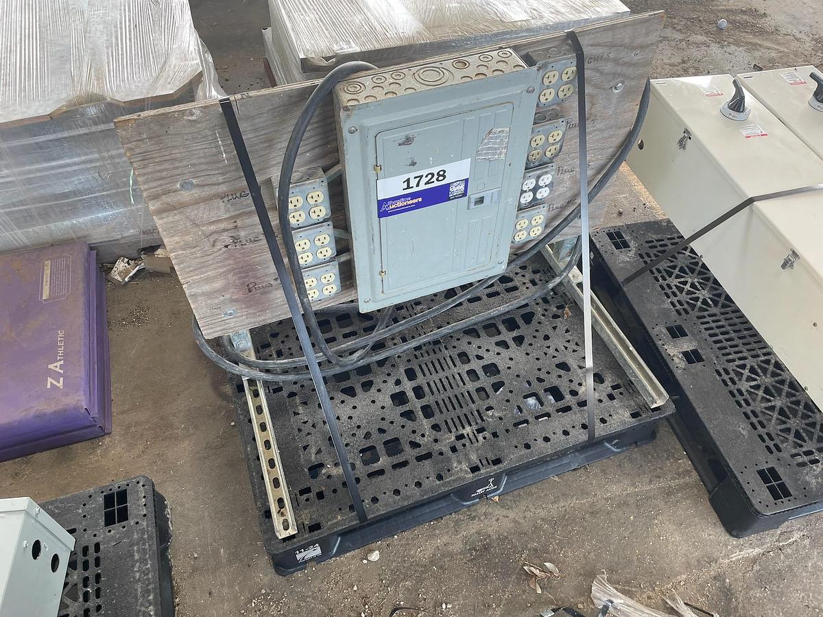 Used Siemens 125 Amp Portable Power Distribution Panel with Multiple 120V Duplex Receptacles