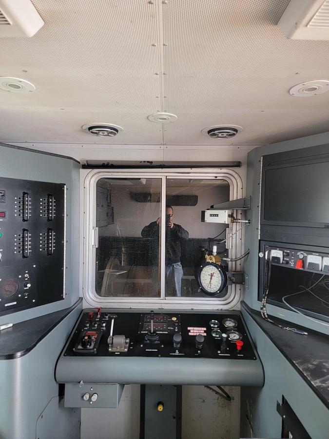 Used 2013 Peterbilt Extreme Wireline Truck