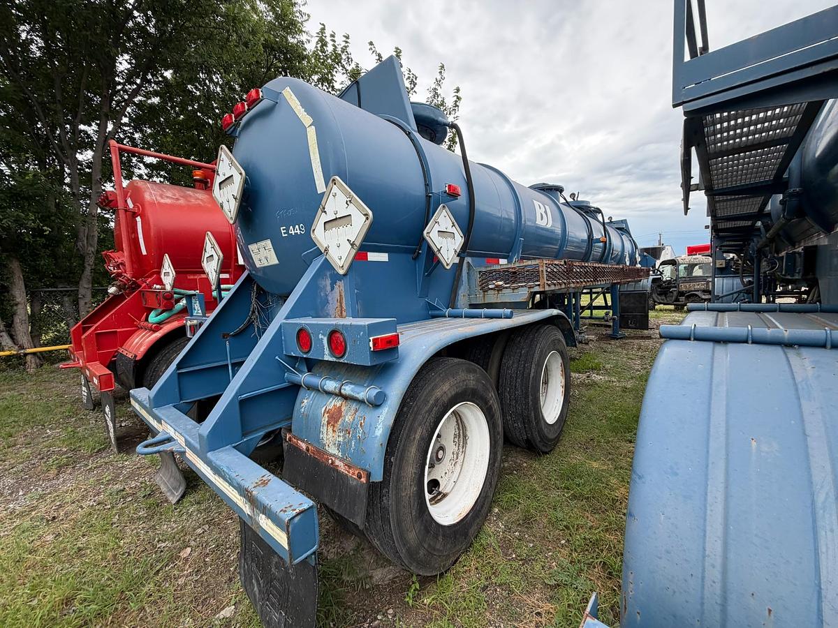 Used 2006 Worley Welding Works 4,100 Gallon 3-Comp Acid Transport Trailer