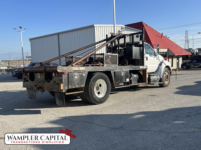 2011 Ford F650 Roustabout Truck