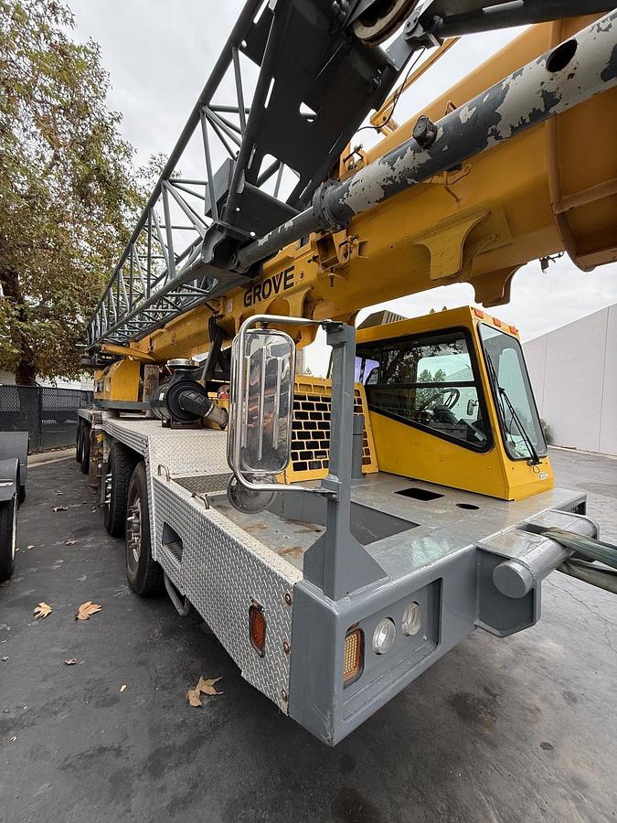 Used 2004 Grove TMS 9000E Hydraulic Truck Crane