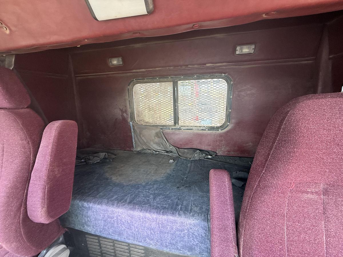 Used 2006 Western Star 4900 Boom Truck, Sleeper