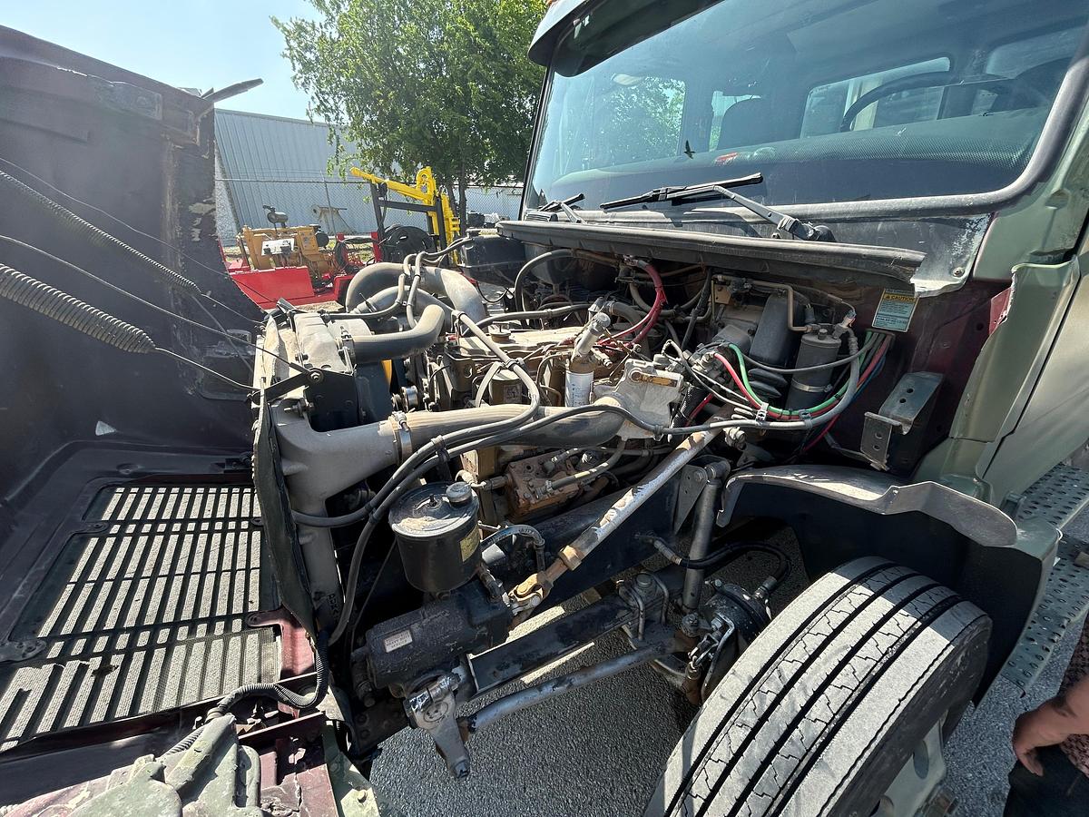 Used 2001 Freightliner FL-70 Mobile Hydraulic Power Pack Truck