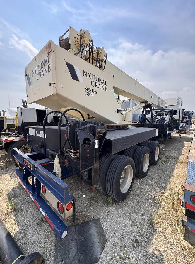 Used 2008 National 1800 Series 40 Ton Crane Trailer