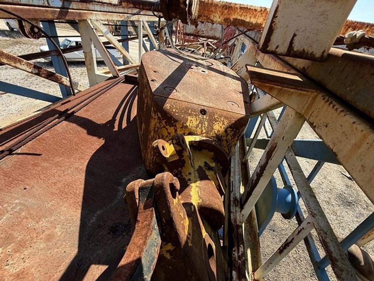 Used 2007 Moor Rig XJ60 DD 104'-200K Well Service Workover Rig