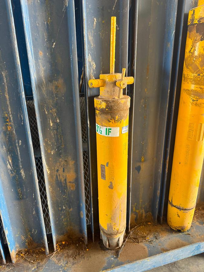 Used Hydraulic Actuator / Cylinder 3'' IF Connection