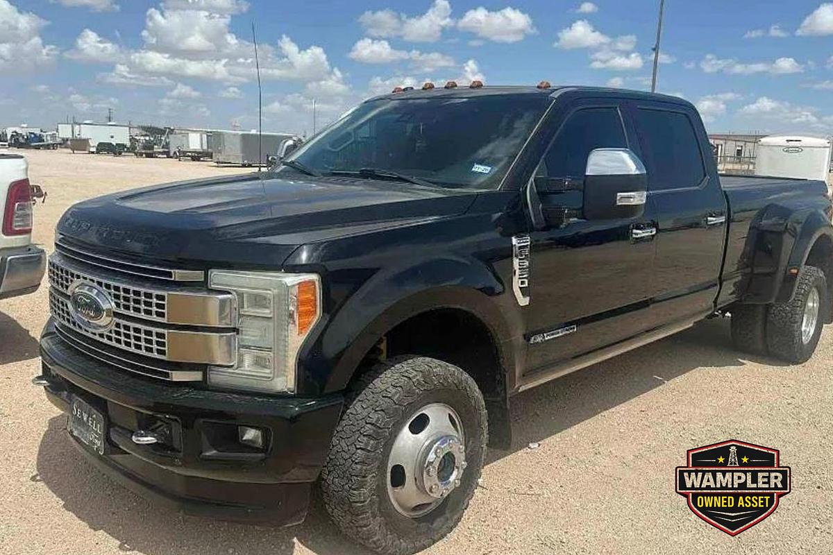 Used 2017 Ford F350 Platinum Dually Truck - 6.7L Powerstroke