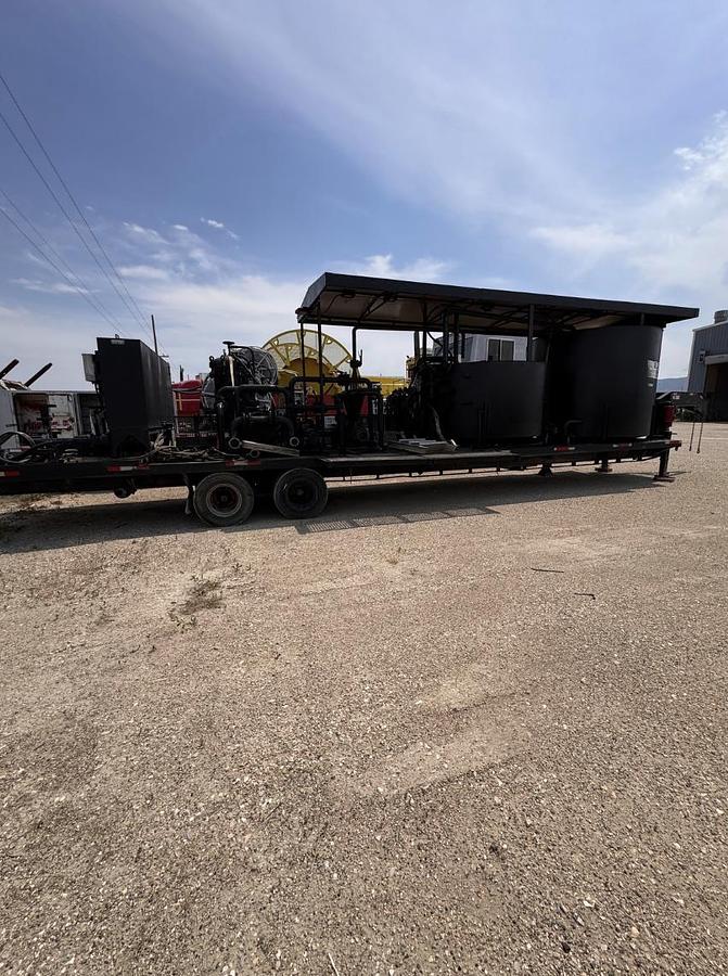 Used A-PAK Gooseneck Dual-Axel 32k Mixing Plant Trailer