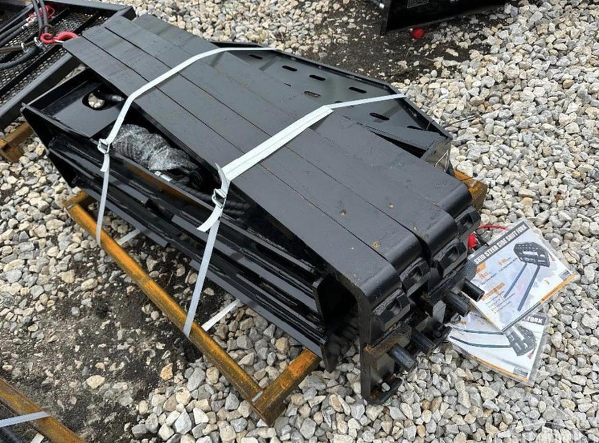 Used 2026 GIYI GY-SF60 60in Side Shift Fork Skid Steer Attachment (UNUSED)