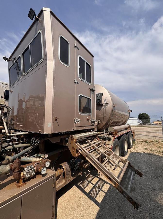 Used 2006 Peerless CH-42-3A 42ft Tri-Axle Drop Deck Non-Fired Nitrogen Pumping Trailer