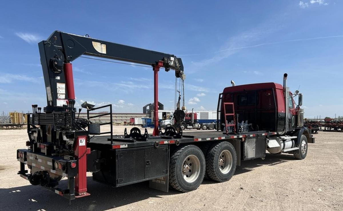 Used 2006 Western Star 4900 Boom Truck, Sleeper