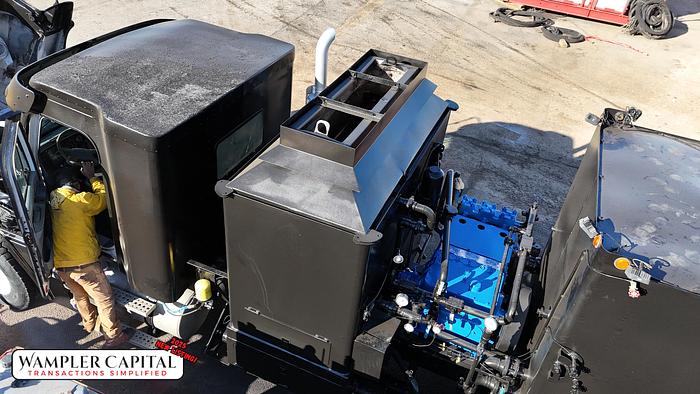 Used 2005 Freightliner Columbia Hot Oiler