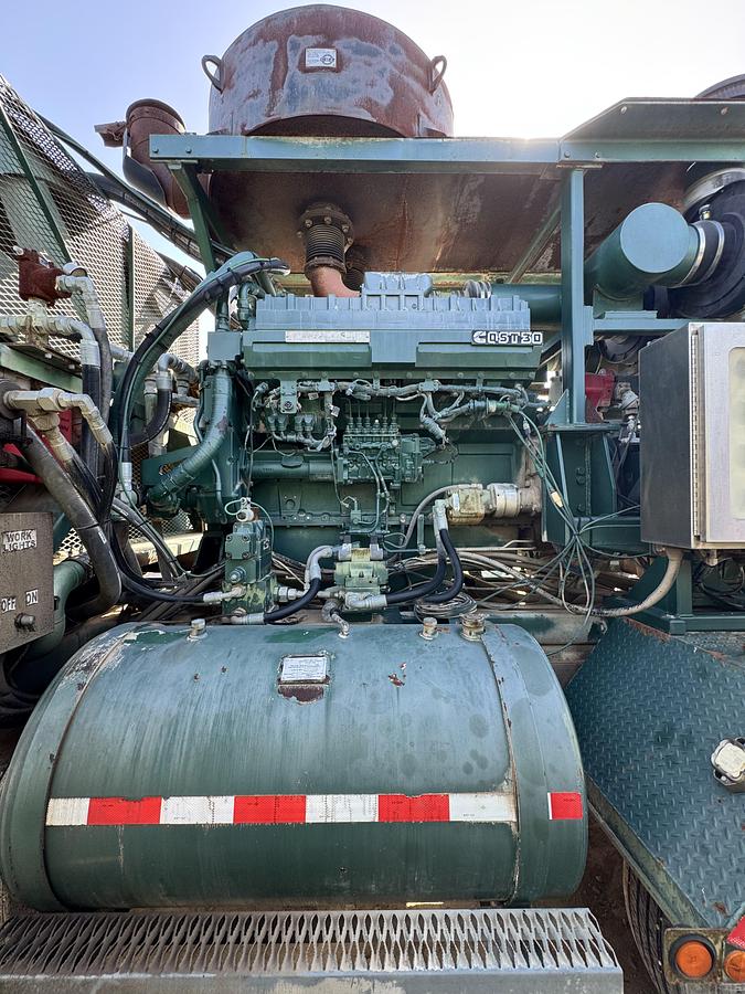 Used 2011 Mack High-Pressure Frac Pump Truck - GU813