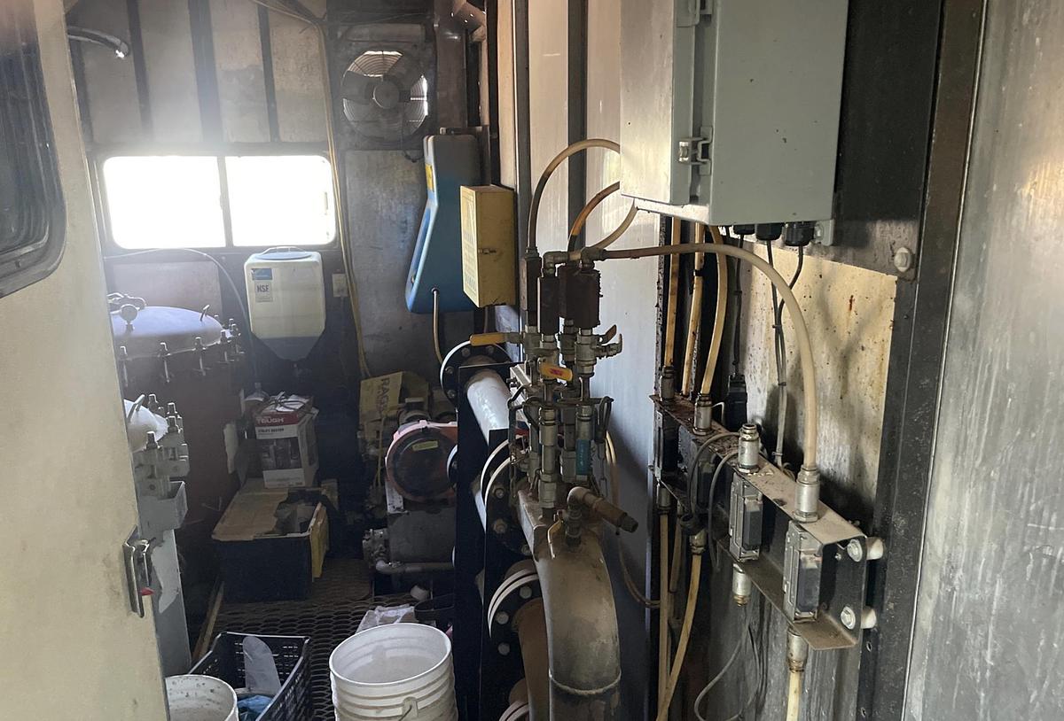 Used 2018 Doonan Additive Mixing Trailer