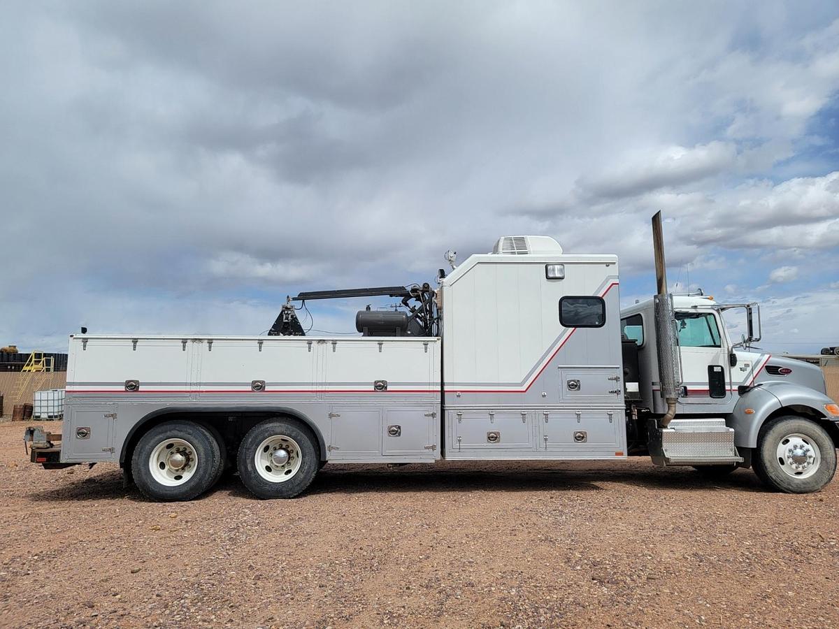 Used 2013 Peterbilt Extreme Wireline Truck