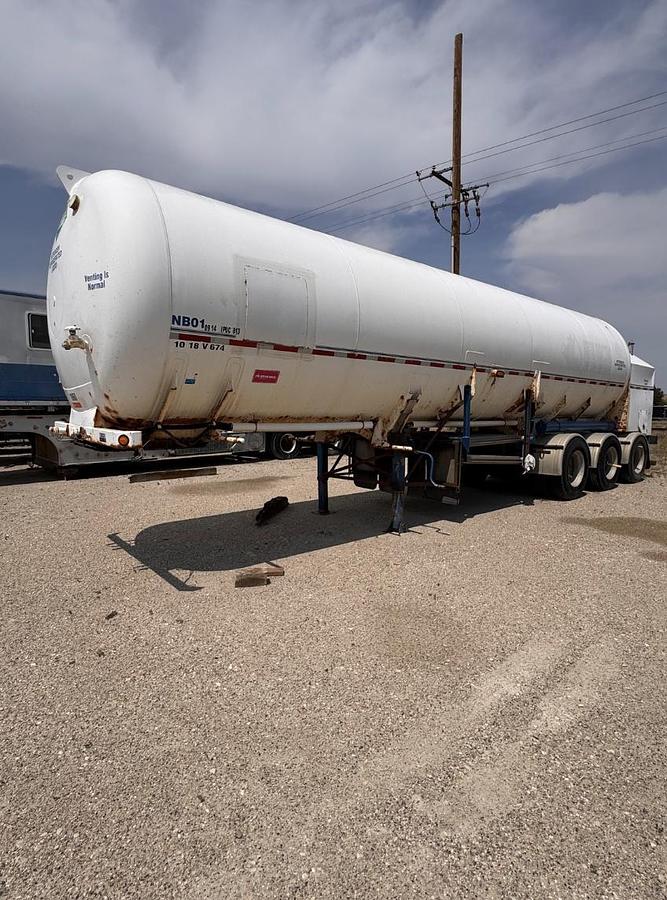 Used 2004 HydraRig 9600 Nitrogen Bulk Trailer - HARD TO FIND!