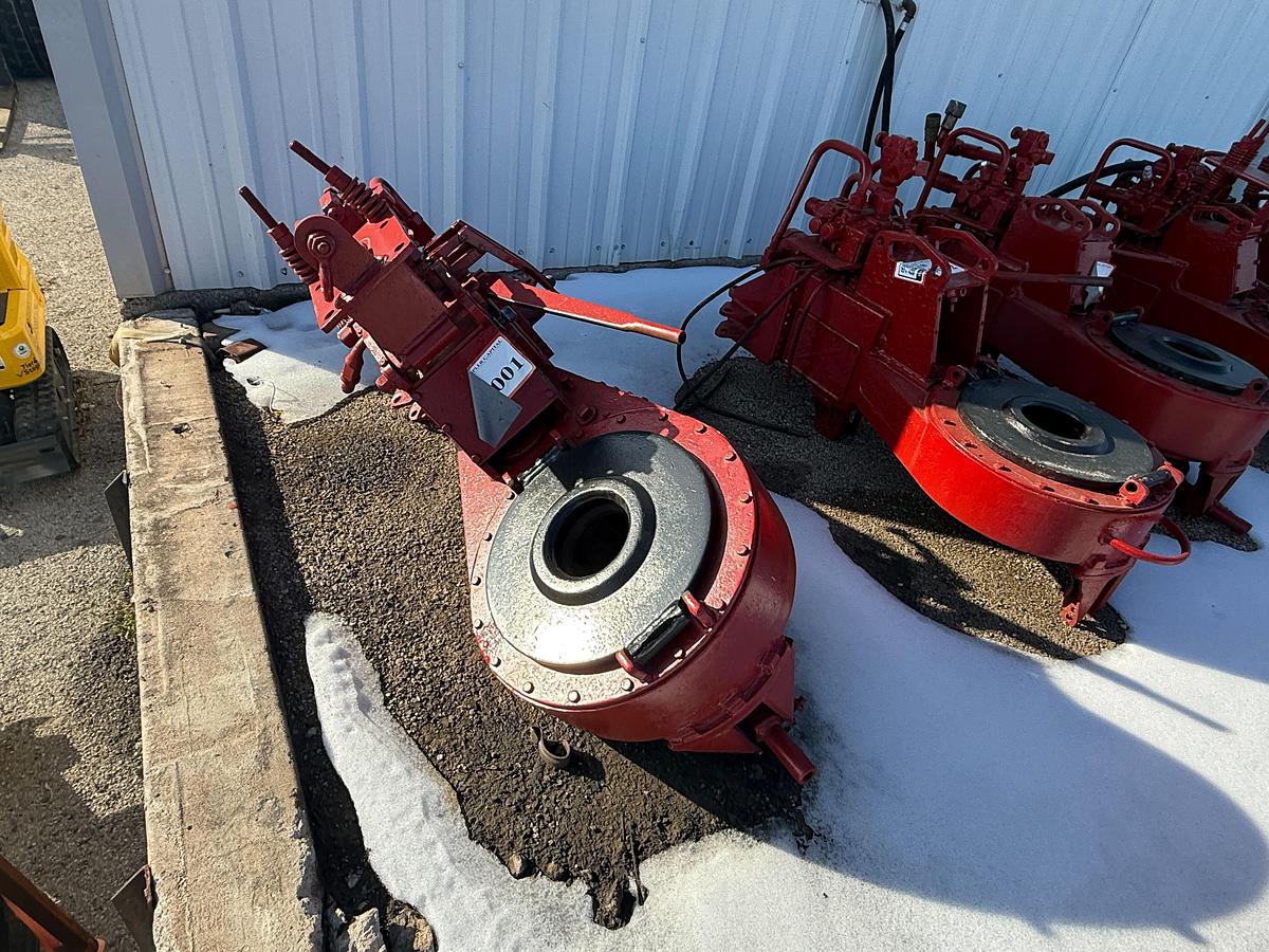 Used Foster 58-93R Hydraulic Tubing Tongs with Air Backup & Extra Heads