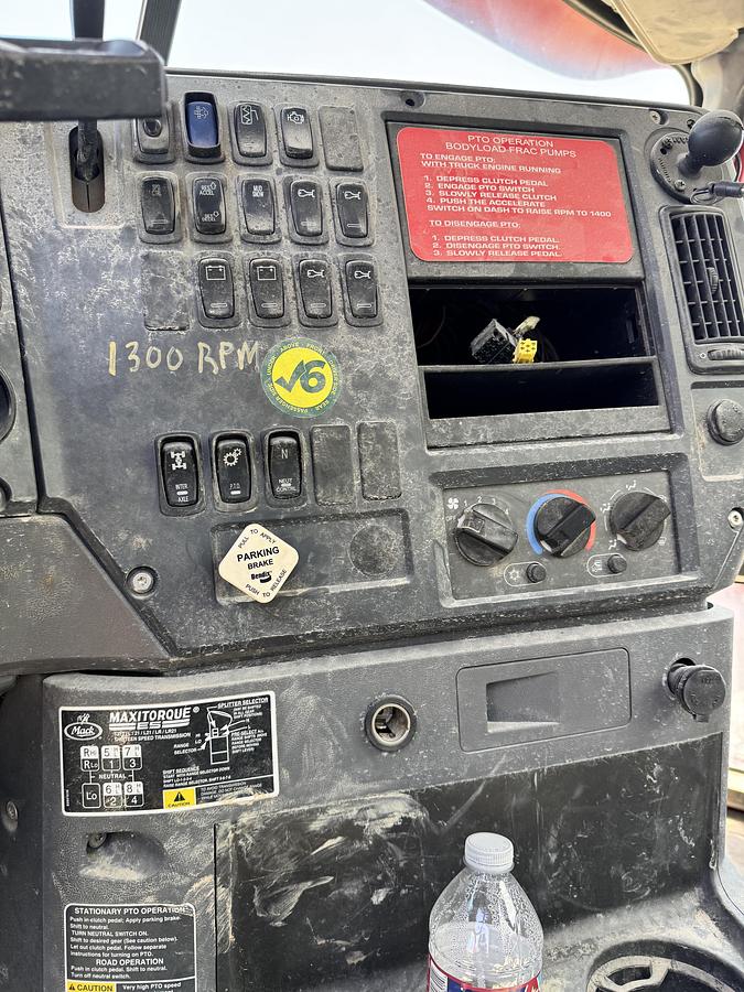 Used 2011 Mack High-Pressure Frac Pump Truck - GU813