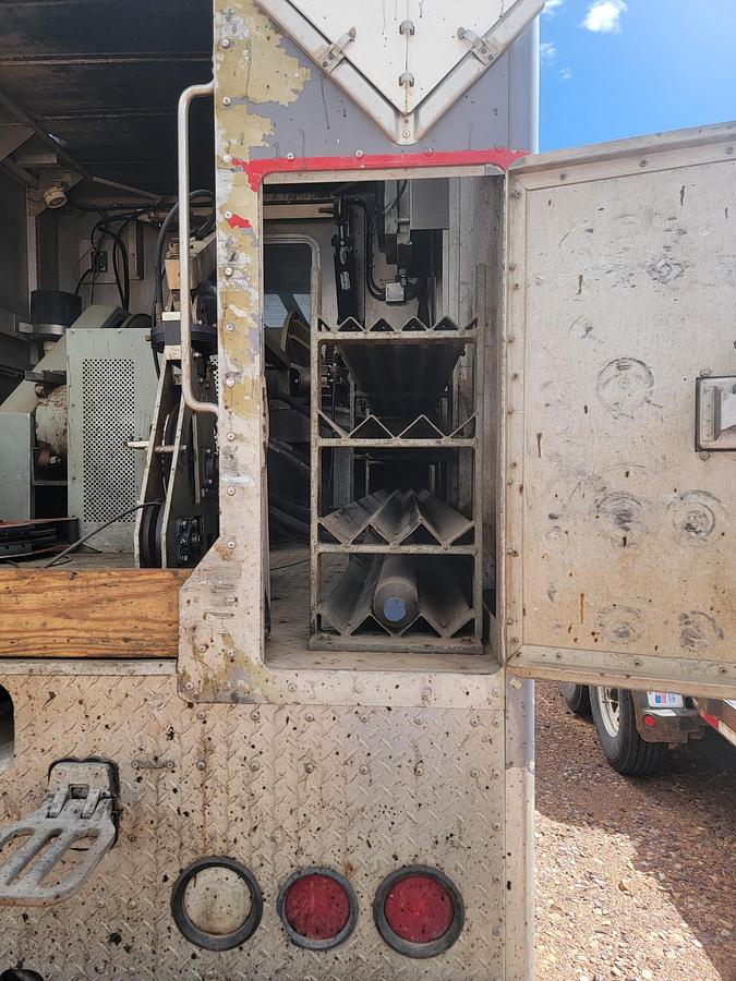 Used 2006 Peterbilt E-Line Truck