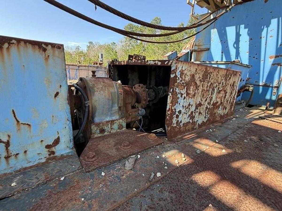 Used 2007 Moor Rig XJ60 DD 104'-200K Well Service Workover Rig