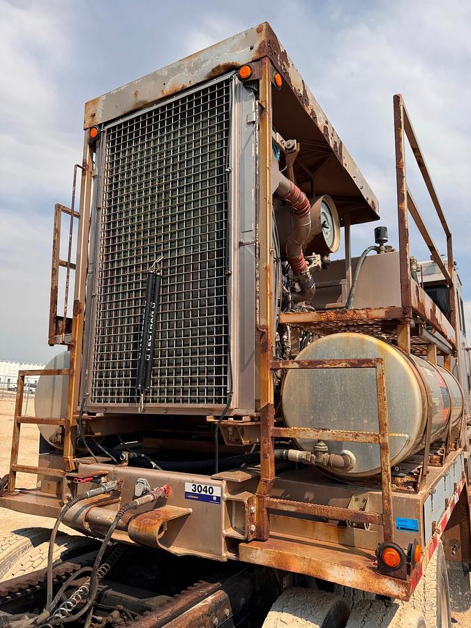 Used 2006 Peerless 42ft Tri-Axel Drop Deck Non-Fired Nitrogen Pump Trailer