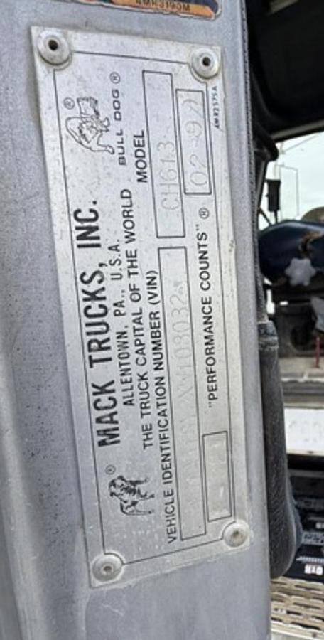 Used 1999 Mack CH613 60K Mech T/AWINCH Truck