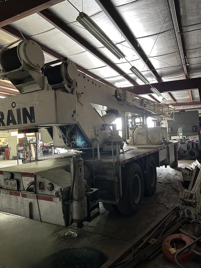 Used 1989 Lorain T250 - 94' Boom, 42' Jib