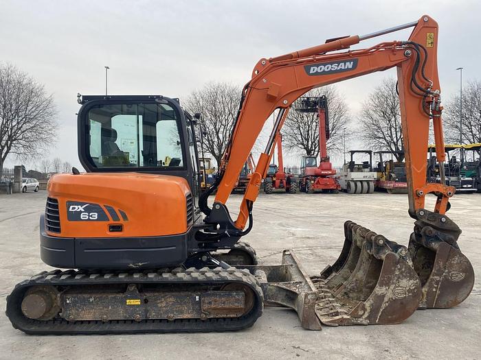 Usato 2016 DOOSAN DX63-3