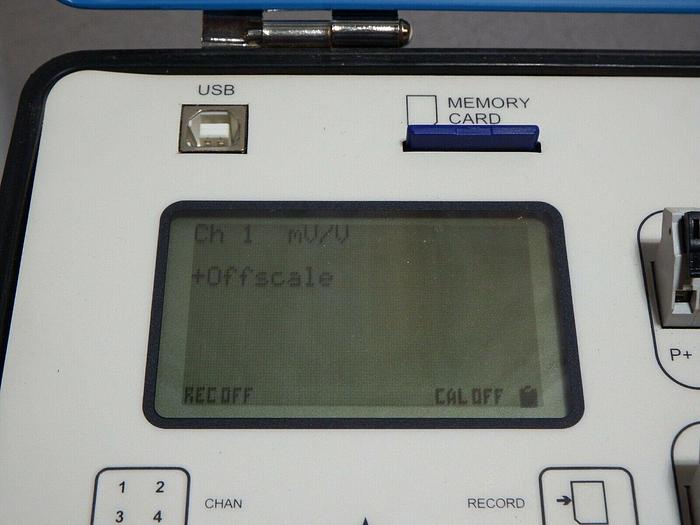 Used VISHAY Instruments P3 portable Strain Gauge Indicator Recorder MM120-001469 (H1)