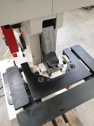 Gebraucht Hydraulische Profilstahlschere Mubea MIW 400