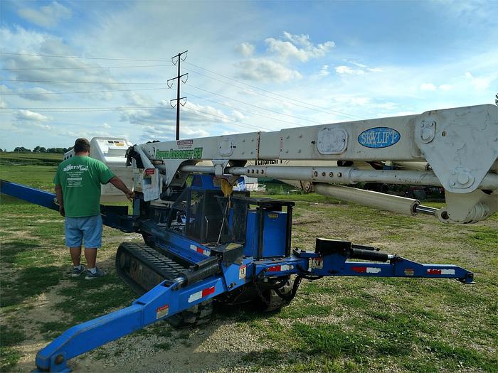 Used 2011 SKYLIFT/ VERSALIFT SUPER ARBORIST 53/VST521