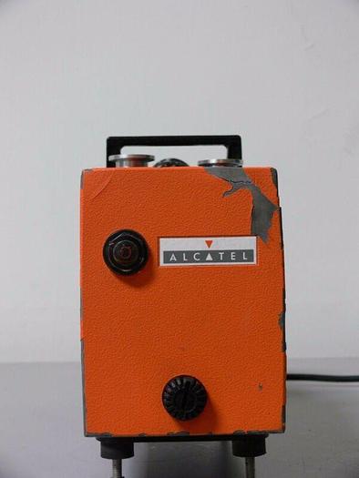 Used Alcatel 2008A Dual Stage Rotary Vane Vacuum Pump w/ Franklin 1/2 HP Motor