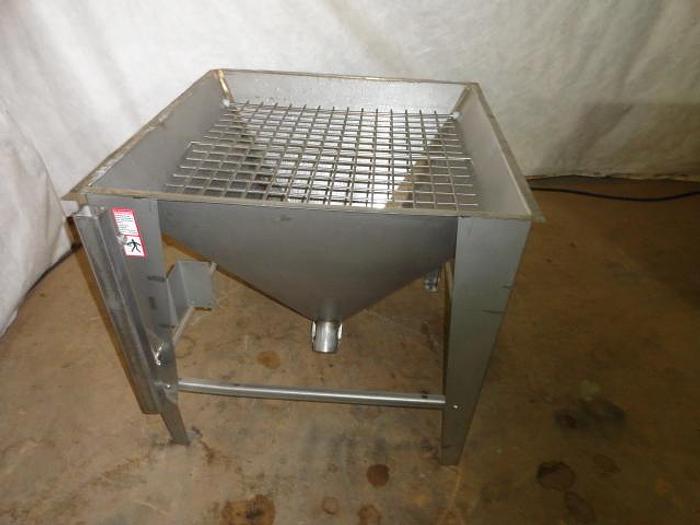 Used Hopman Hopper; 35"x35"