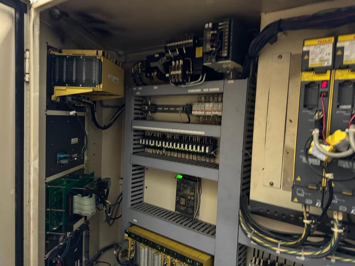 Used Niigata Horizontal Machining Center, Model 63, 24.5" X 24.5" Pallet, X-39.4", Y-33.5", Z-29.5", Cat 50 Taper, 35HP, 10,000RPM, Fanuc 16i