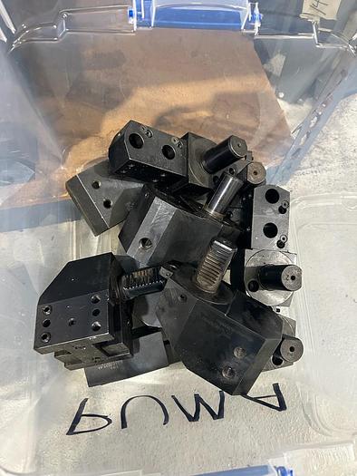 Used Daewoo Puma 200 LMSC, Swing on bed 20.1", Machining Length 19.5", Maximum turning diameter 11.5", Equipped with Line tooling, Sub Spindle, Fanuc CNC