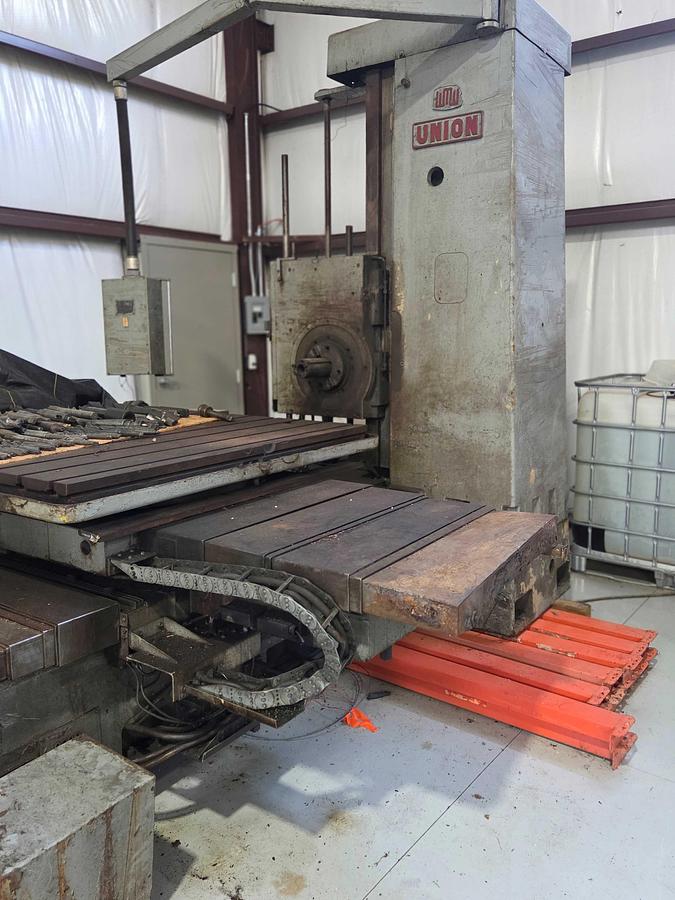 Used 3.5" Union Horizontal Boring Mill, BFT 90/3, X-63", Y-39", 15 HP, ID17320