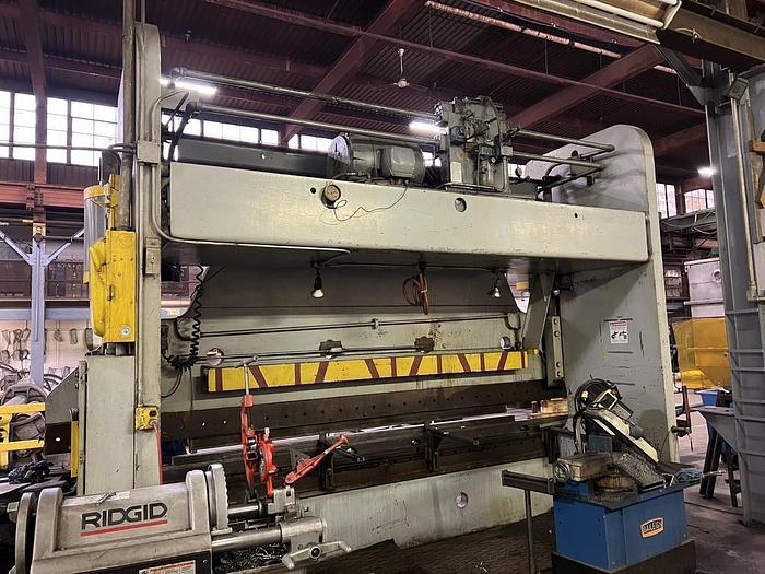 Used 1964 400 TON CINCINNATI MODEL 400H X 14', 16'OVERALL, 12'6" BETWEEN, HYDRAULIC PRESS BRAKE