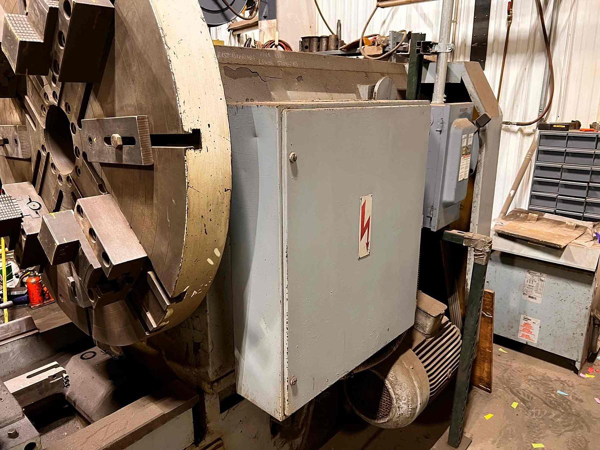 Used Geminis Engine Lathe, GE 1400, 60" Swing, 42" Swing over cross slide, 318" Between centers, 560 RPM