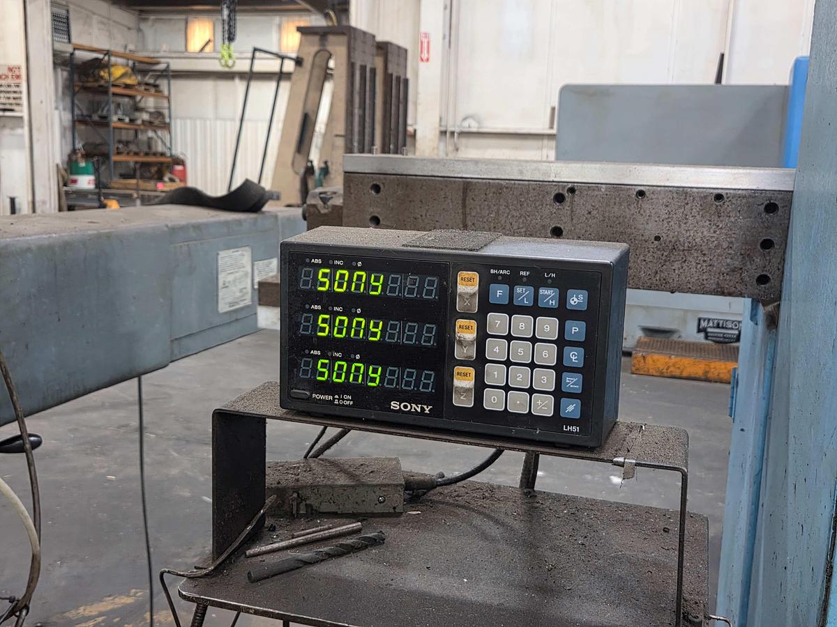 Used Giddings & Lewis Horizontal Boring Mill, Model D-5T, 48" X 96" Table, X Travel 84", Y Travel 72" 25 HP, 975 rpm, 50 Taper, DRO                                         2", 2500 RPM< 40 HP. Fanuc CNC