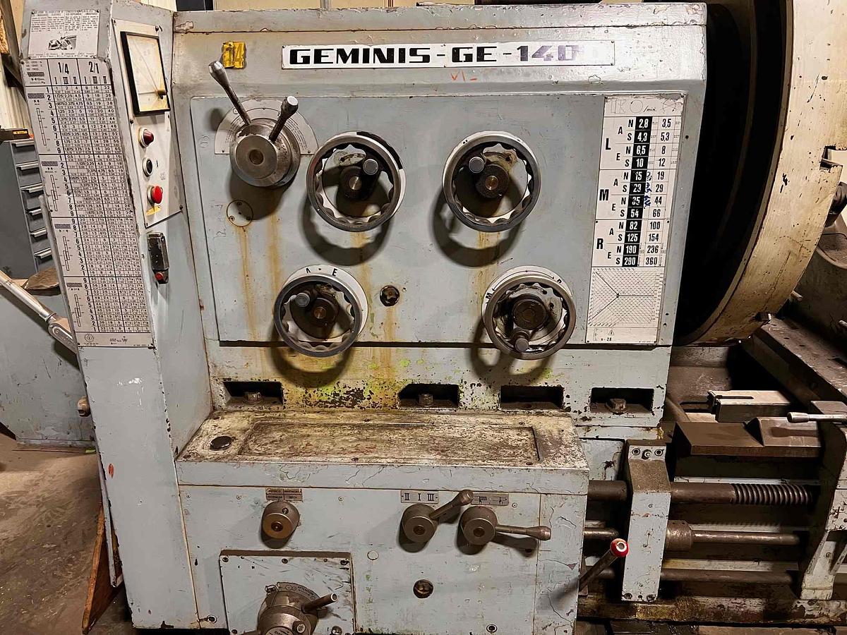 Used Geminis Engine Lathe, GE 1400, 60" Swing, 42" Swing over cross slide, 318" Between centers, 560 RPM