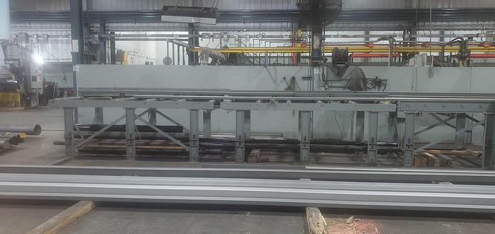 Used 2025 Hyd-Mech Mitering Vertical Band Saw, Model V-25APC, 25" X 30" Capacity, 10 HP, 1 1/2" blade, PLC Control