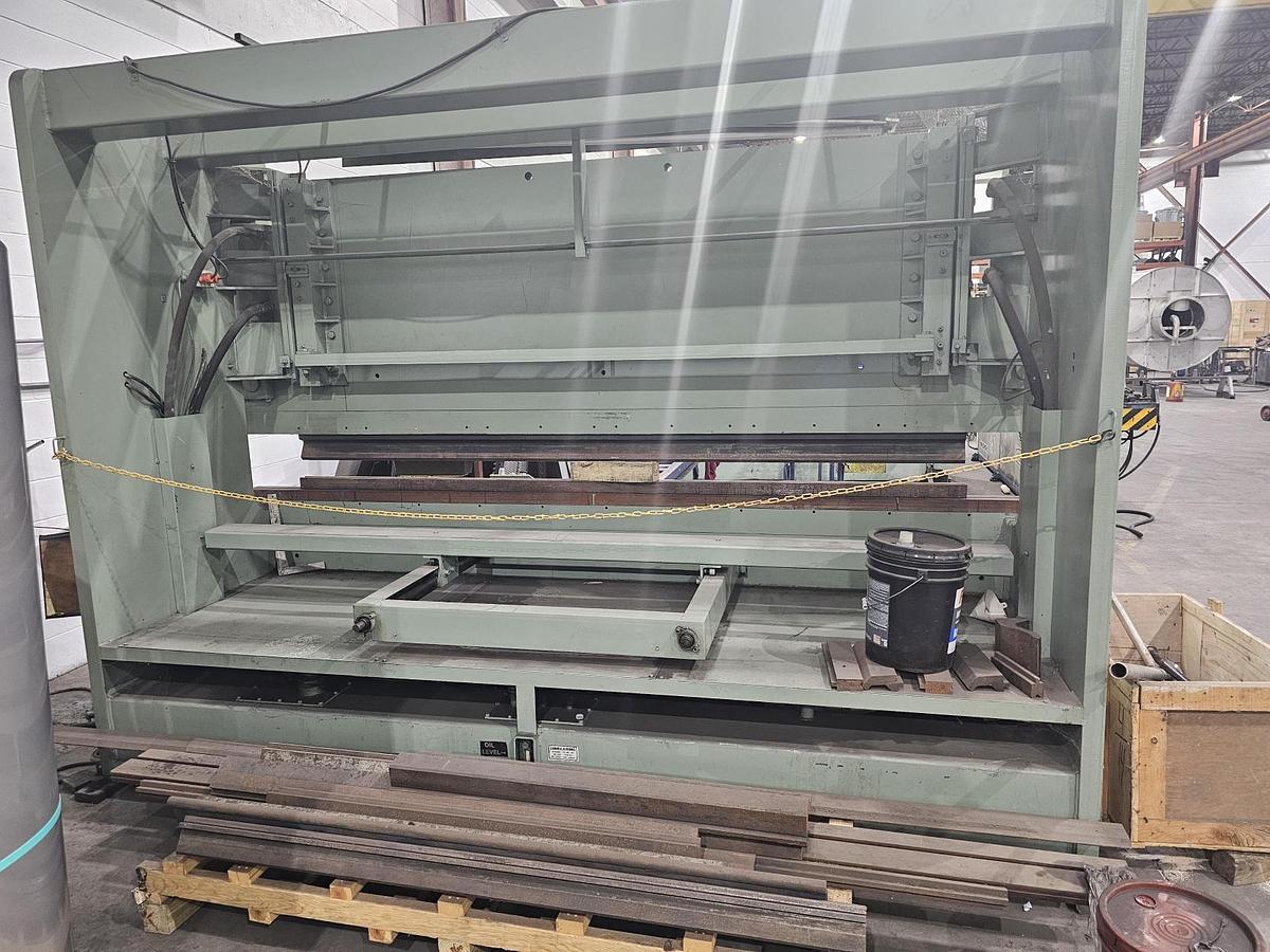 Used BETENBENDER Press Brake, 190 Ton, 144" between housings