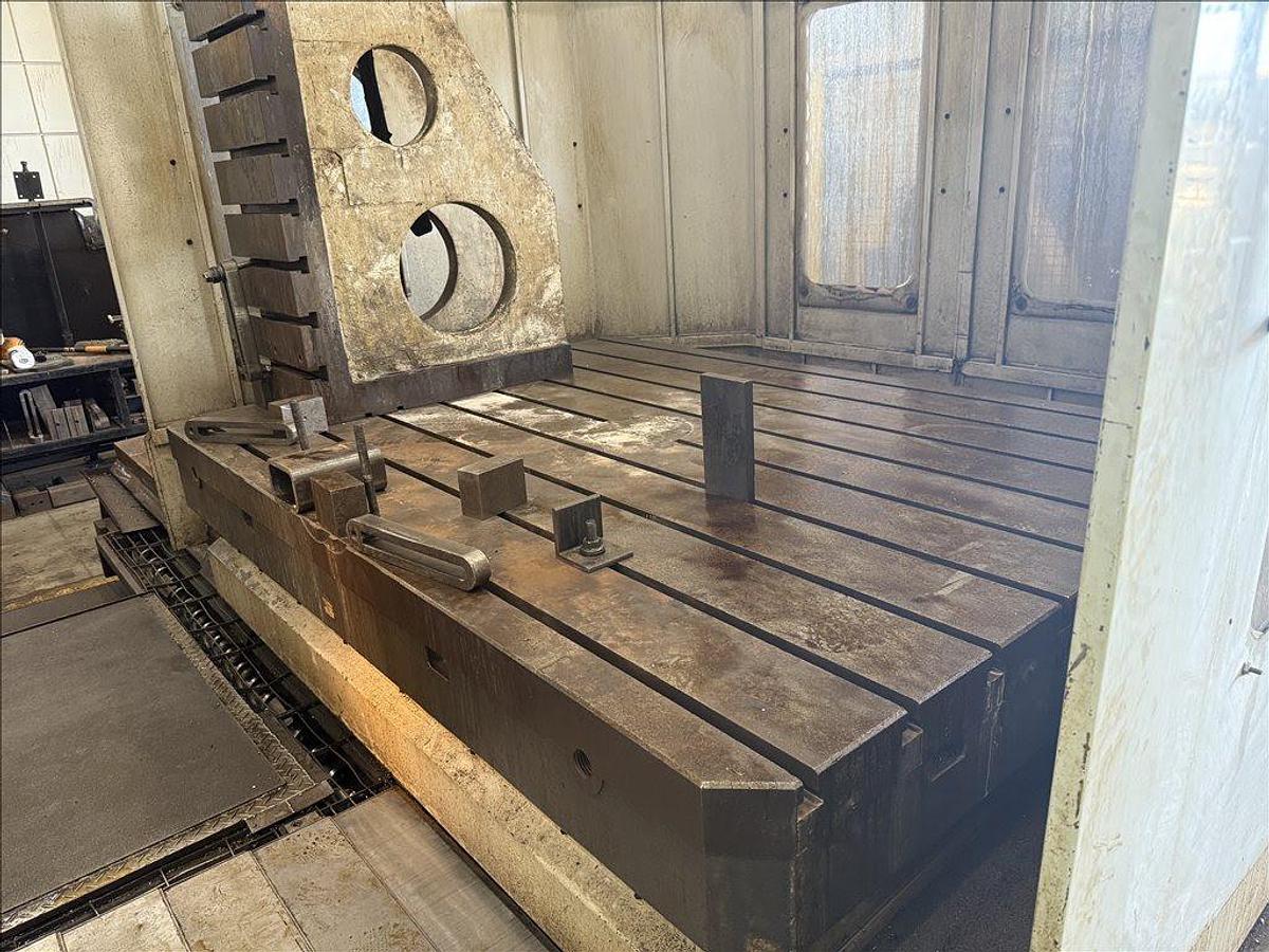 Used SNK-Nissin Table Type Boring Mill, Model BP 130/3.5, 5.1 Spindle, X-138", Y-98", Z- 27.5", 71" X 98" Table, 2500 RPM, 40 HP, 2010, Fanuc CNC