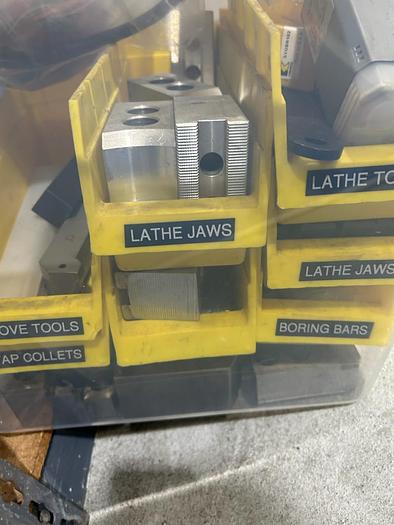 Used Daewoo Puma 200 LMSC, Swing on bed 20.1", Machining Length 19.5", Maximum turning diameter 11.5", Equipped with Line tooling, Sub Spindle, Fanuc CNC