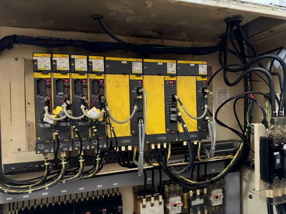 Used Niigata Horizontal Machining Center, Model 63, 24.5" X 24.5" Pallet, X-39.4", Y-33.5", Z-29.5", Cat 50 Taper, 35HP, 10,000RPM, Fanuc 16i