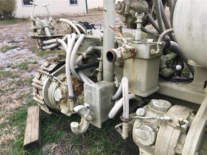 Used 1986 Ingersoll-Rand CM 351 Drill Rig Crawlair