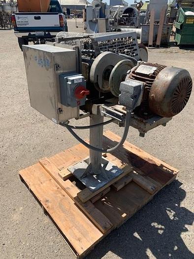 Used FMC Model 3 AR Automatic Corn Cutter