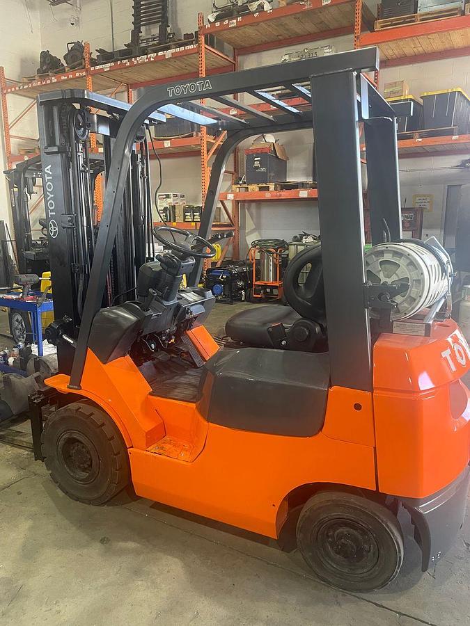 Used TOYOTA 7FGU15 LP POWEREDSOLID PNEUMATIC TIRE - IN STOCK TOYOTA 7FGU15 LP POWERED SOLID PNEUMATIC TIRE - IN STOCK
