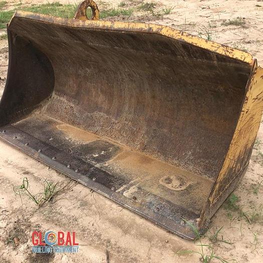 Used Item 0776 : CAT 926E Loader