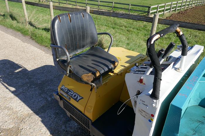 Used 2008 KUBOTA RG-20Y